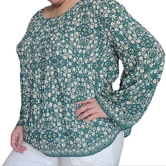 Max Studio Pleated Floral Top Size Medium - Picture 3 of 13